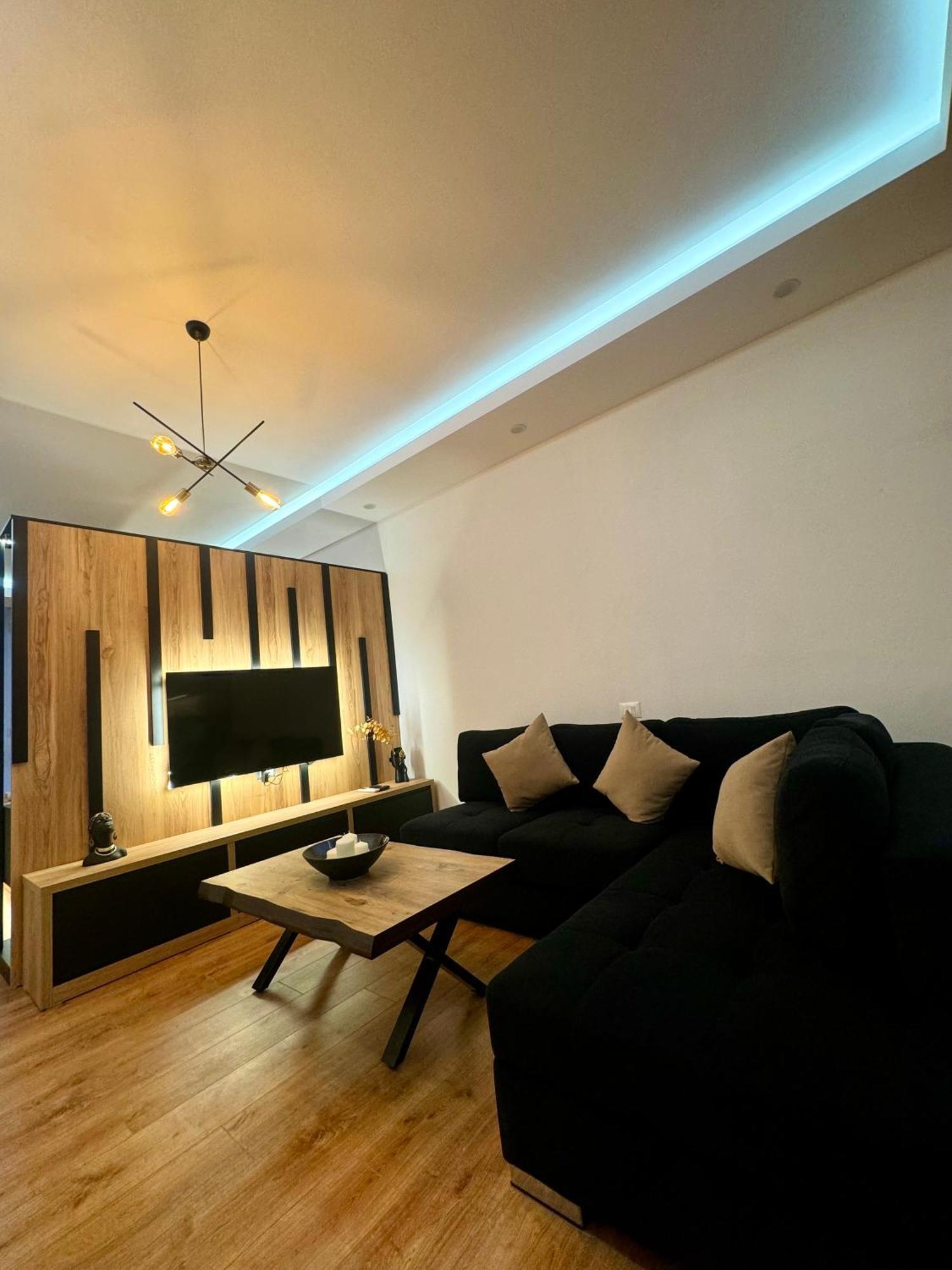 Luxury Central Baba Apartment Shkoder Ngoại thất bức ảnh
