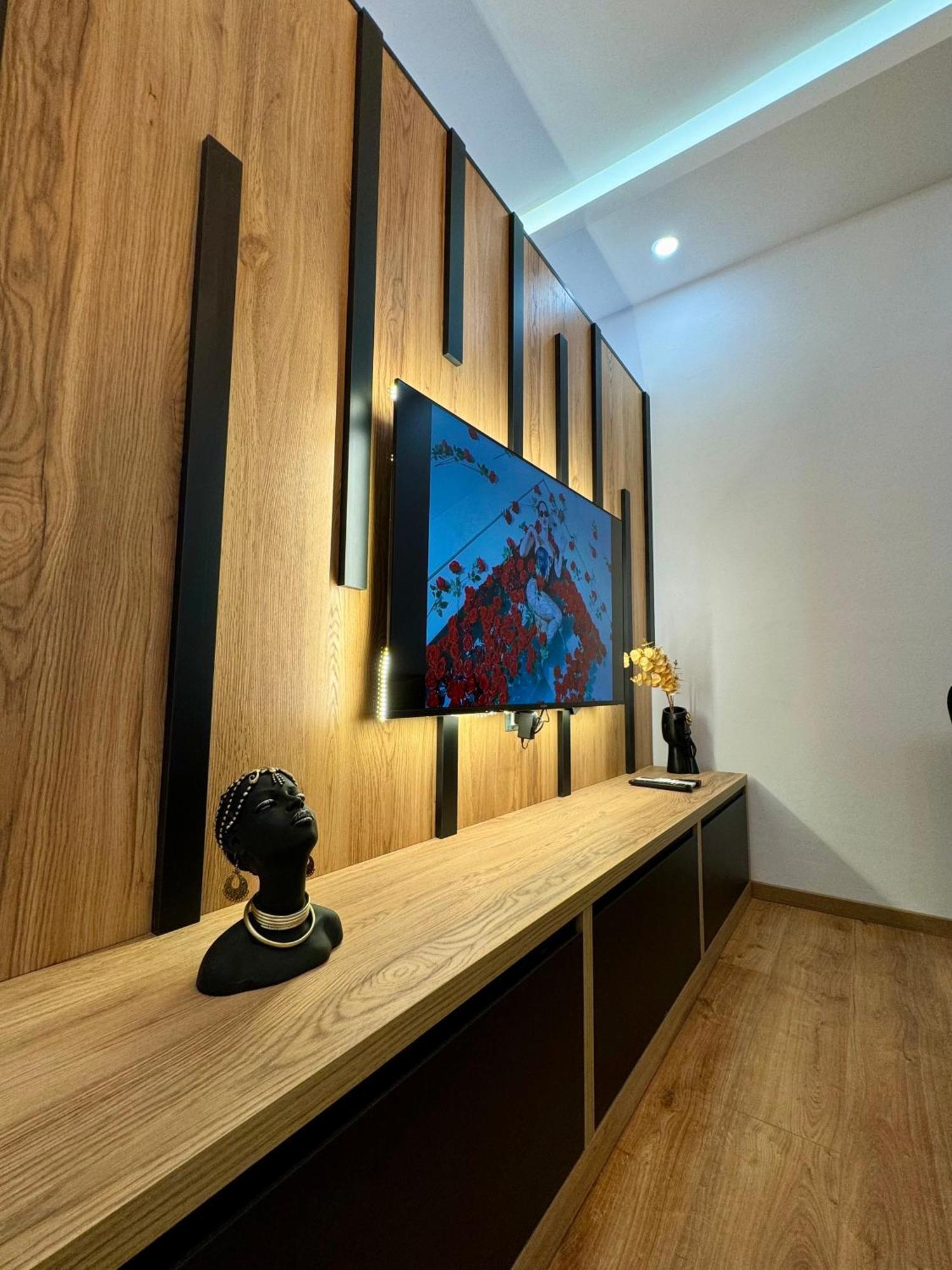 Luxury Central Baba Apartment Shkoder Ngoại thất bức ảnh